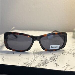 Runway Robert Steffani Brown Tortoise Sunglasses for Women. Size 54-15-140